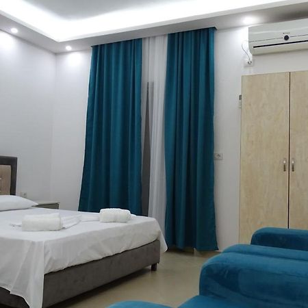 Hotel Arsenal Ksamil Buitenkant foto