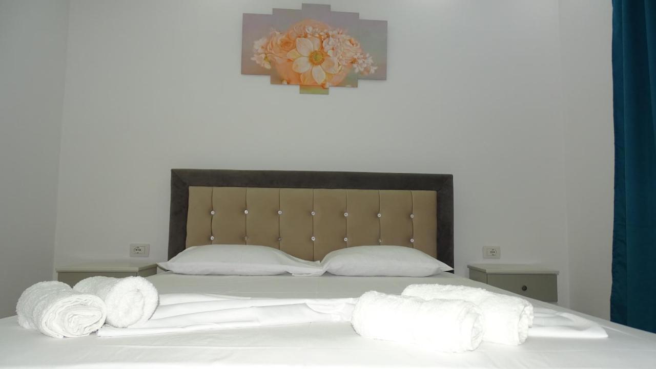 Hotel Arsenal Ksamil Buitenkant foto