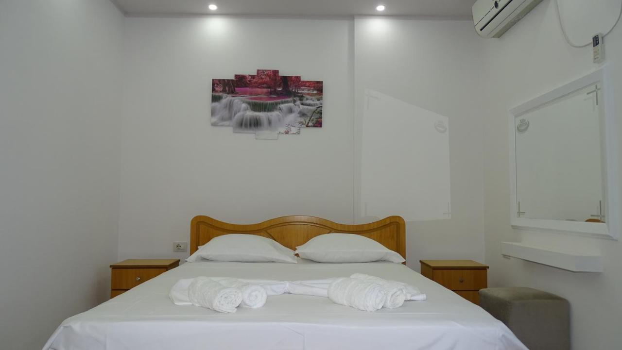 Hotel Arsenal Ksamil Buitenkant foto